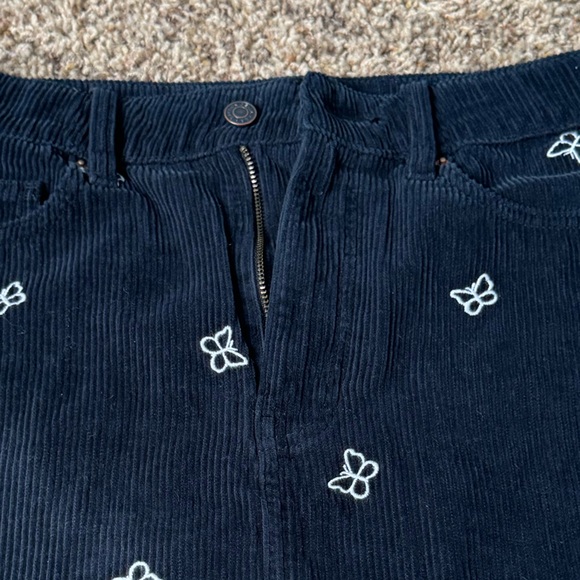 Women’s corduroy navy blue mini skirt from PacSun with butterfly detail - Picture 5 of 5